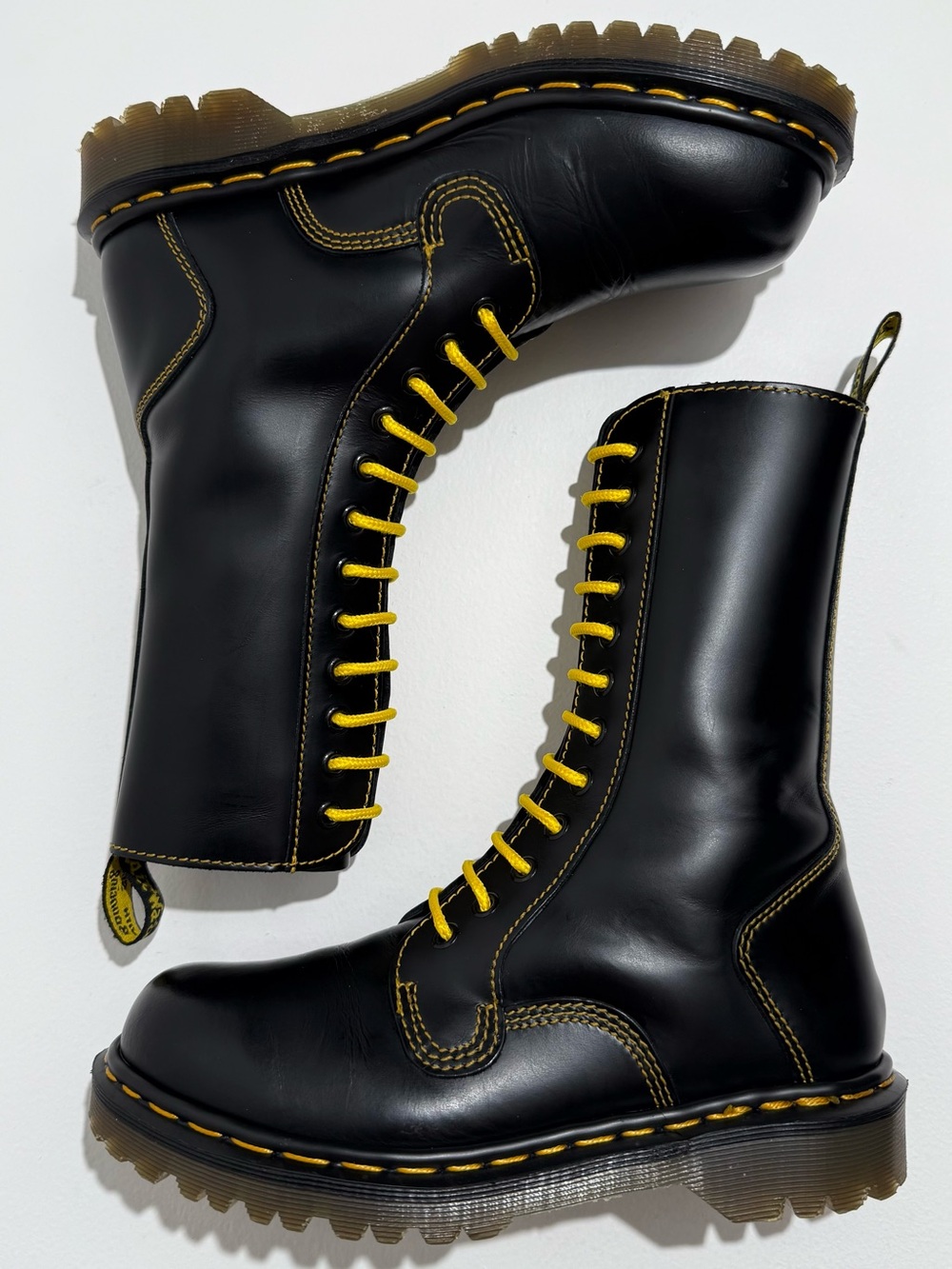 Vintage Dr. Martens Tommy 9114 Made in England Black 12 Eye Boots UK 5